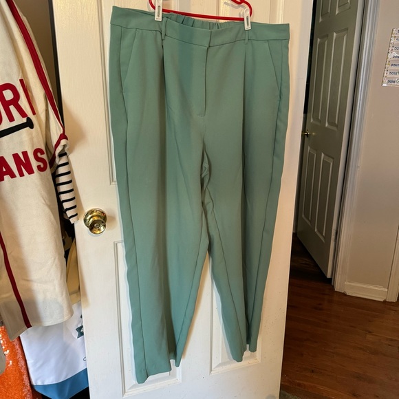 Extra High-Waisted Taylor Wide-Leg Trouser Suit Pants for Women - Picture 3 of 6